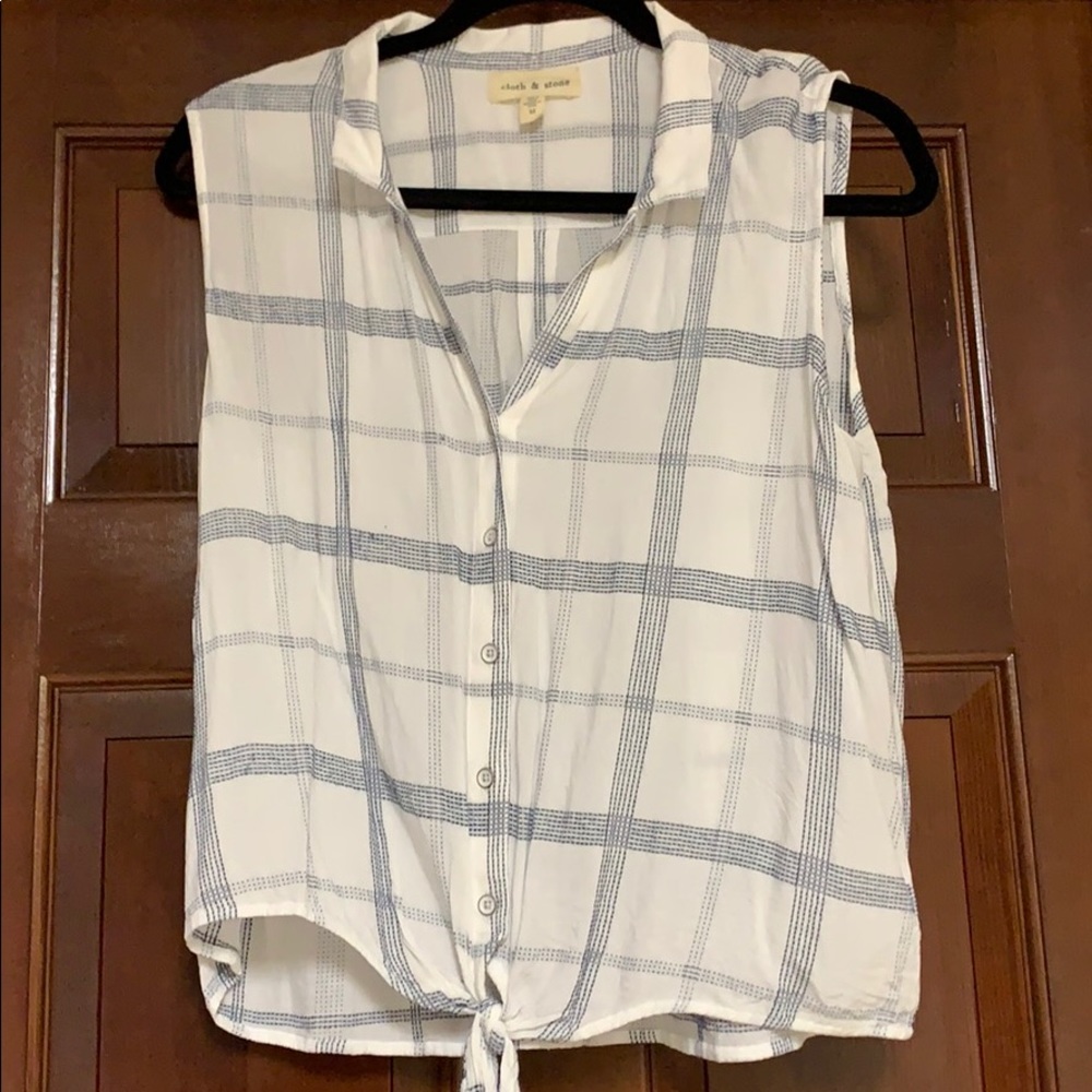 Cloth and stone tie front top